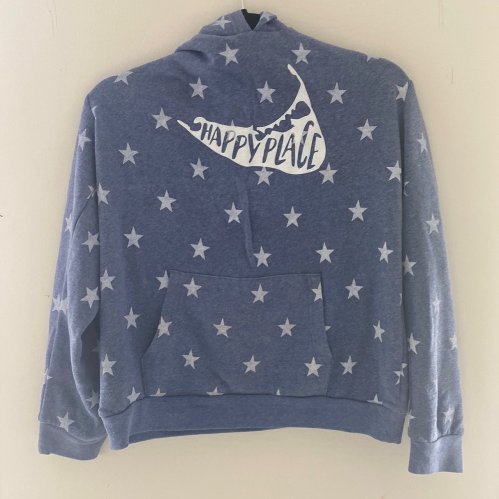 Nantucket happy place sweatshirt new.